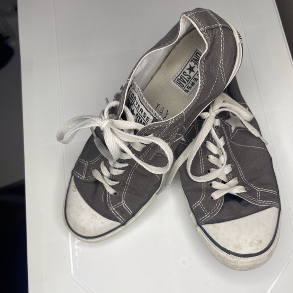 Converse One Star Sneakers – Grey Canvas, Men’s 8 / Women’s 9.5